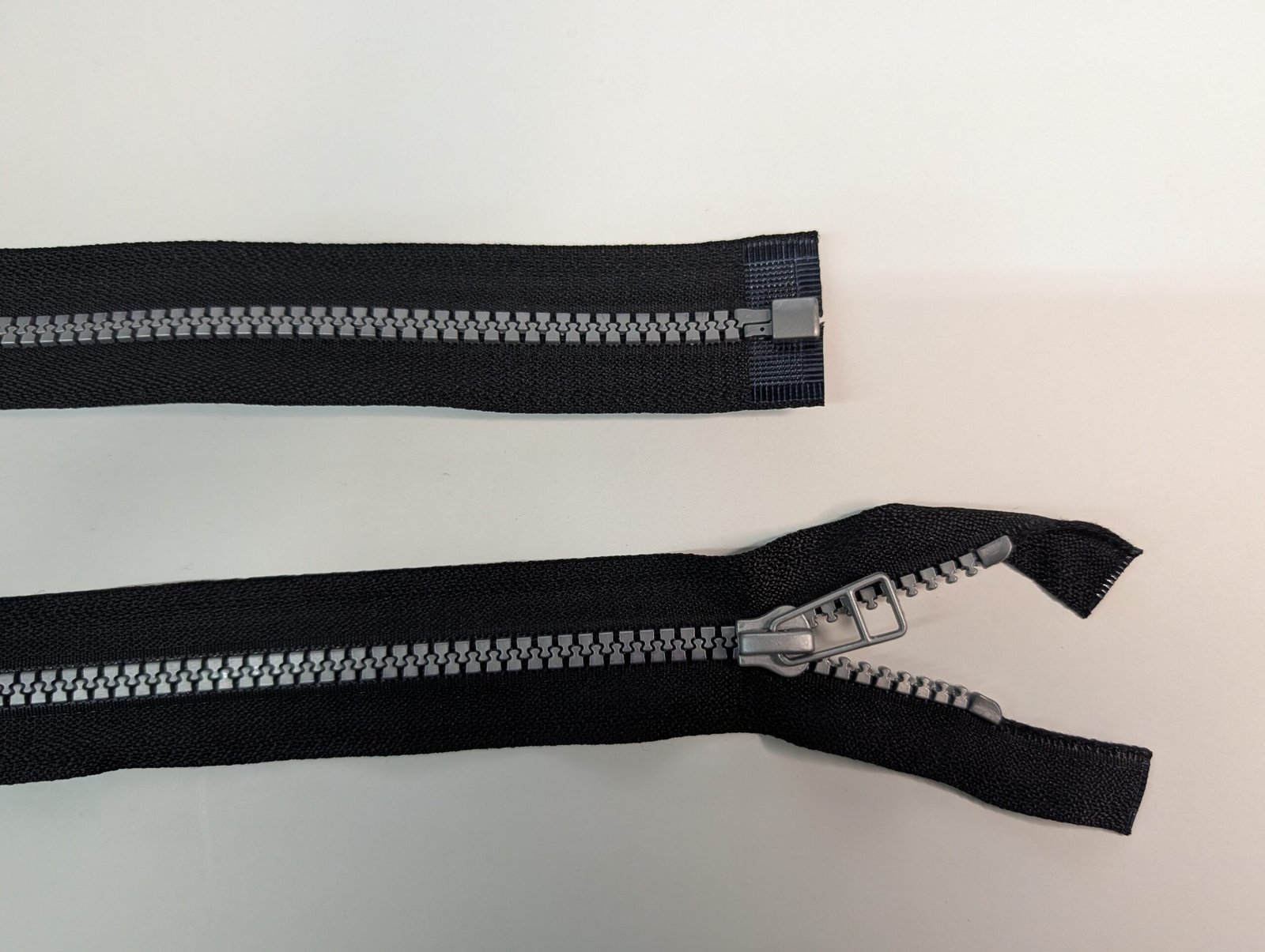 Black with (Silver/Grey Teeth)-Chunky-Zip Heavy Duty No.5 Open End-33,5"